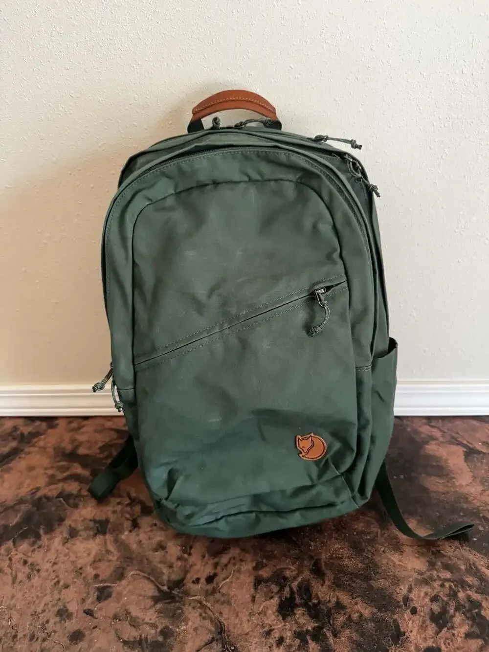 Fjällräven Räven 20 Backpack in Patina (Green)